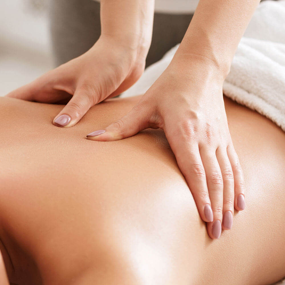 Klasická / Relaxačná masáž chrbta